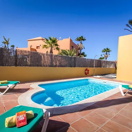 Отель House Oasis